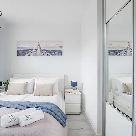 Flatbook - Wynajem Apartamentow Nad Morzem Apartman *