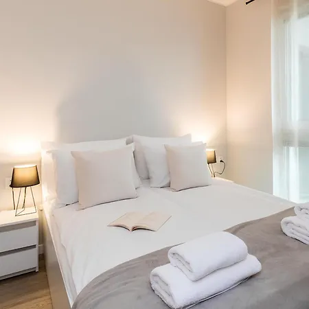 Flatbook - Wynajem Apartamentow Nad Morzem
