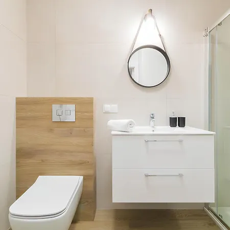 Flatbook - Wynajem Apartamentow Nad Morzem Jantar